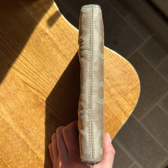 Authentic Coach Zipper Wallet - Picture 11 of 17